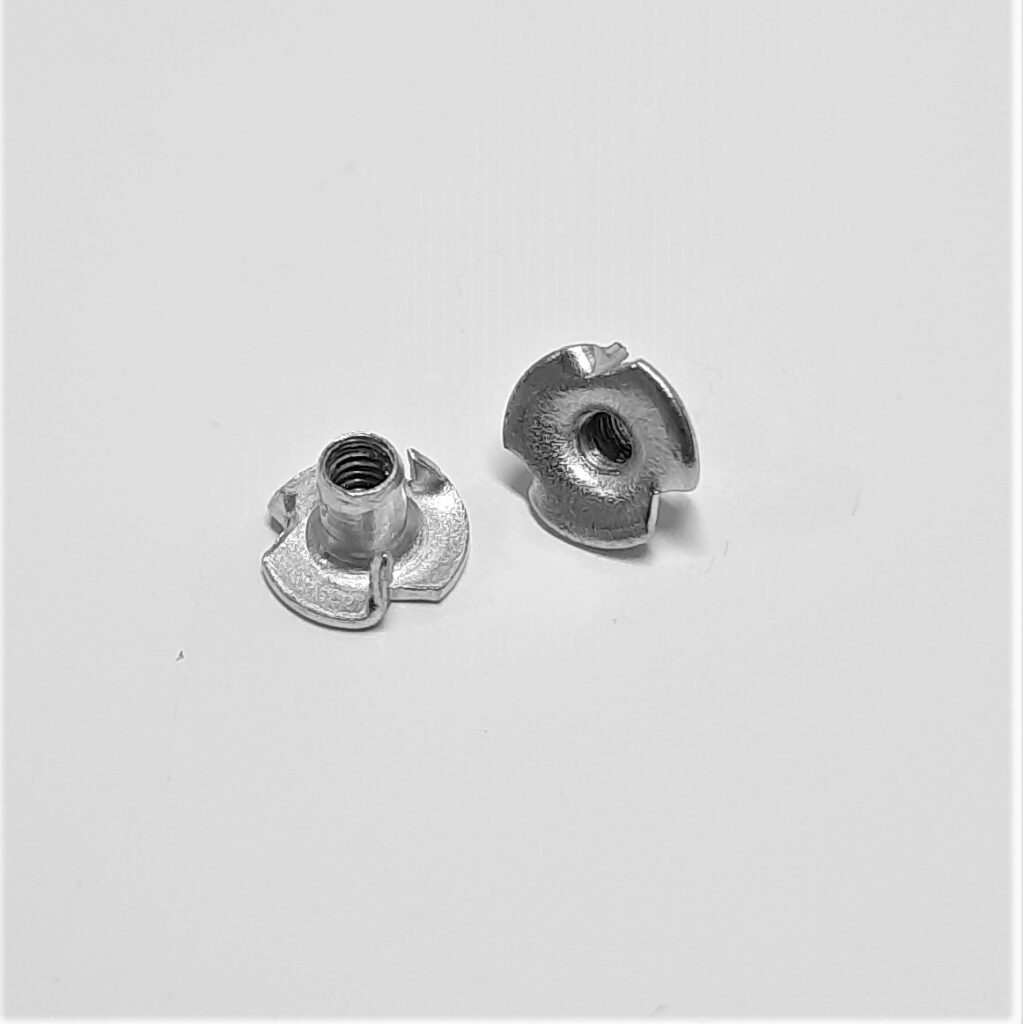 vortex-rc_zinc-plated-three-claws-M2-blind-nut-img-1